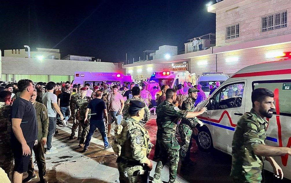 نينوى: أكثر من 100 وفاة جراء حريق في قاعة للأعراس بقضاء الحمدانية