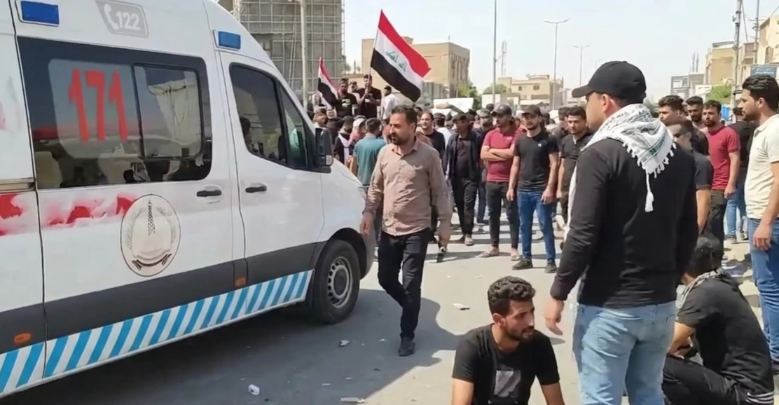 تصعيد احتجاجي في البصرة العراقية: إصابات واختناقات بين المحتجين وتعهدات بمواصلة الضغط حتى تلبية المطالب